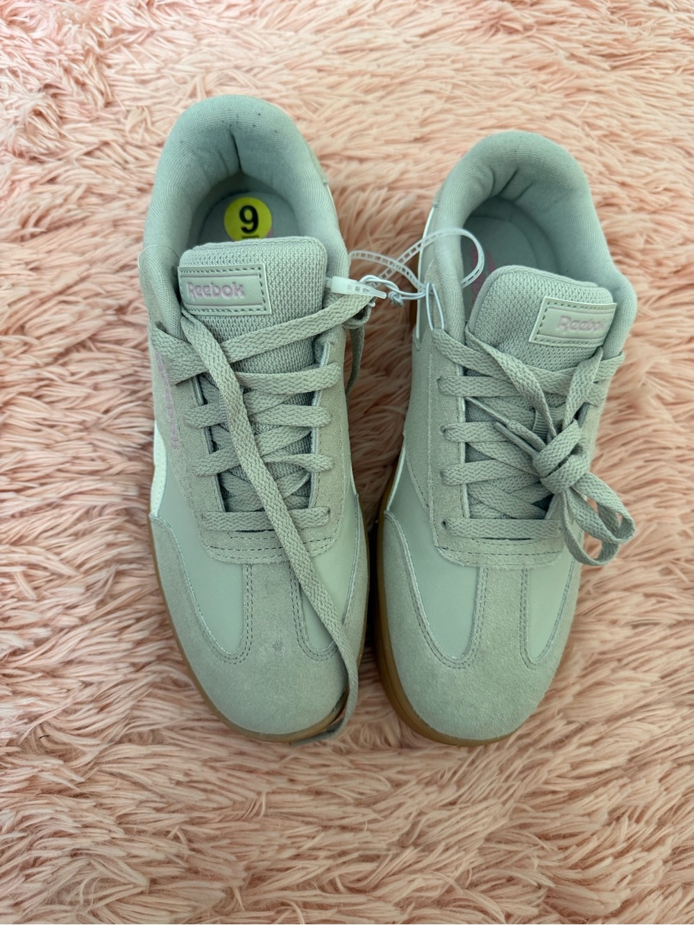 Women’s Reebok Shoes - Picture 2 of 5
